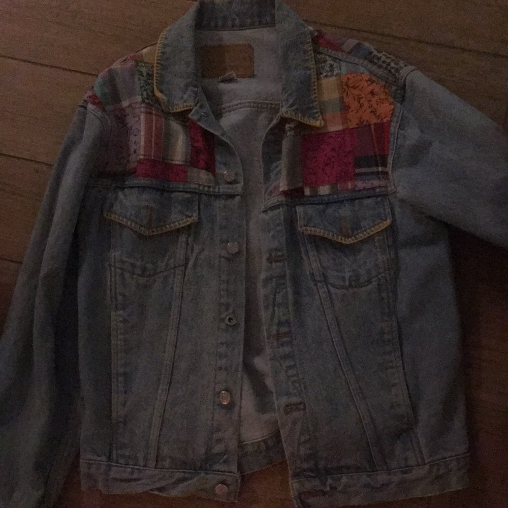VINTAGE oversized denim jacket w/ patchwork